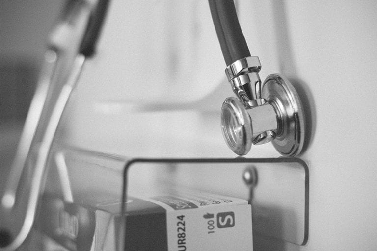 Black and white image of stethoscope